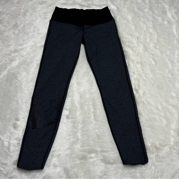 Oiselle dark gray‎ leggings with ankle zipper detail - Picture 1 of 5
